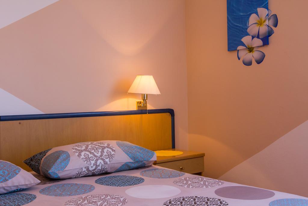 Apartments Petra Mali Losinj Exterior photo