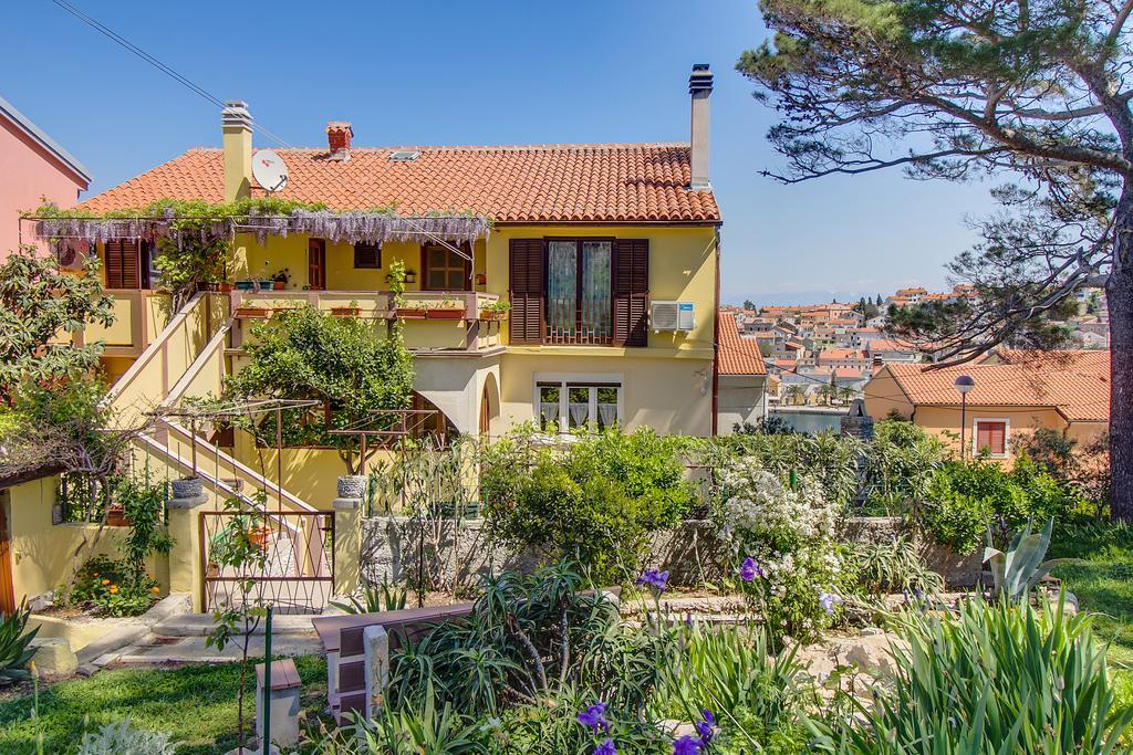 Apartments Petra Mali Losinj Exterior photo