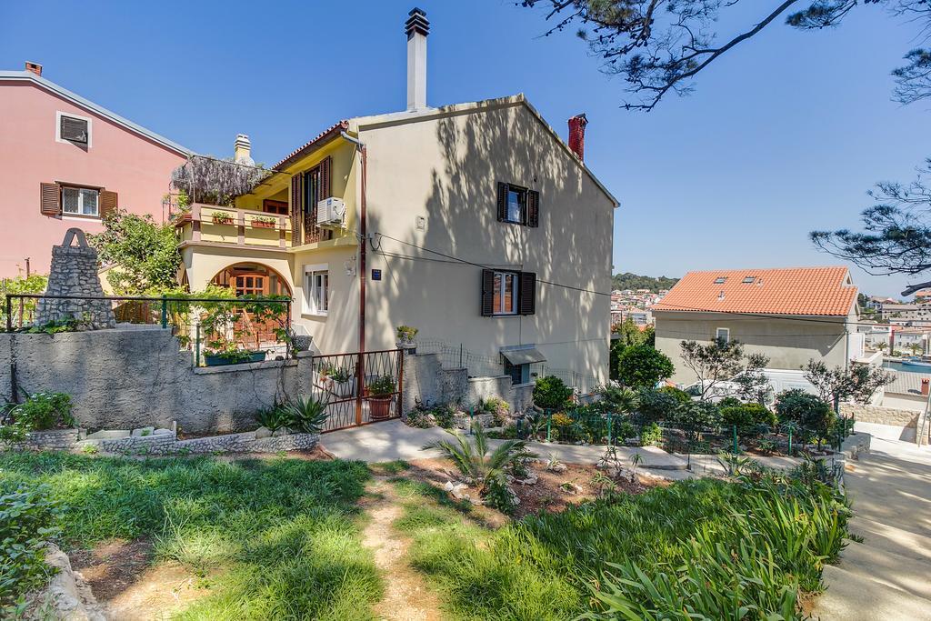 Apartments Petra Mali Losinj Exterior photo